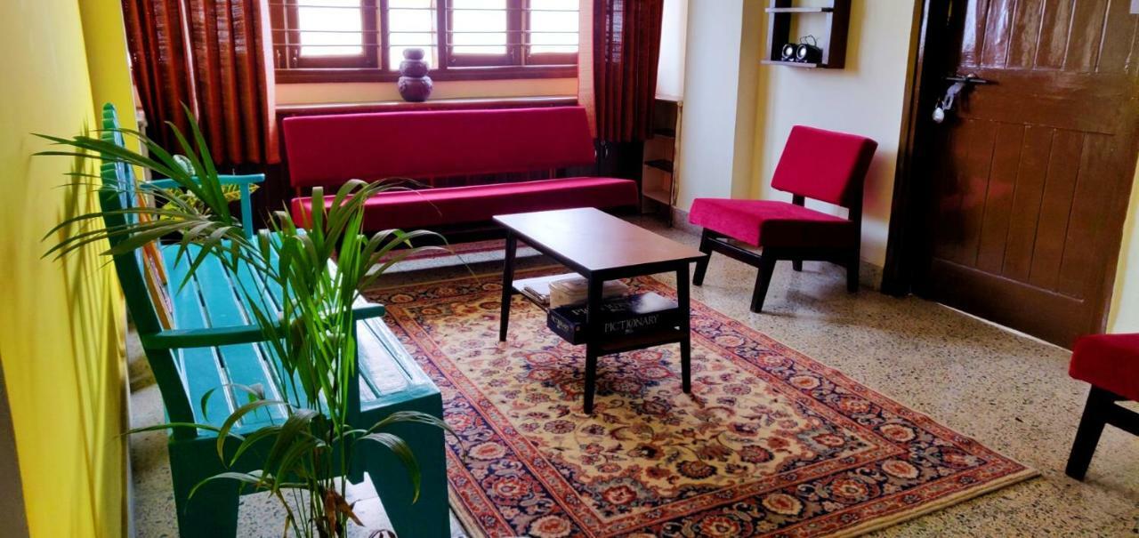 Appartement Raahgir à Nashik Extérieur photo